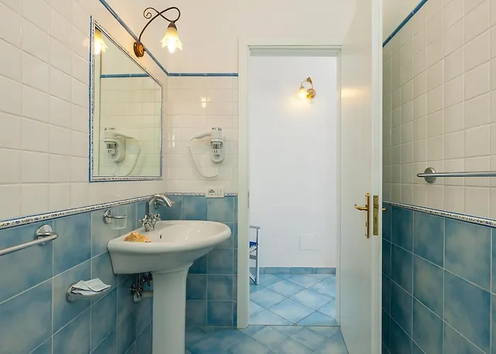 Residenza Gennaro 3*