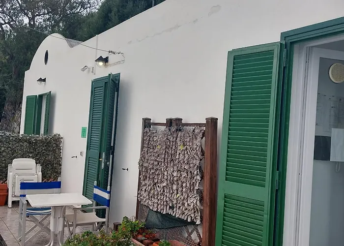 בית הארחה Residenza Gennaro 3*