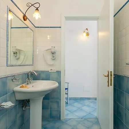 Residenza Gennaro 3*