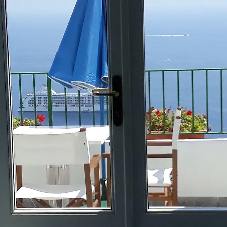 Residenza Gennaro Affittacamere 3*