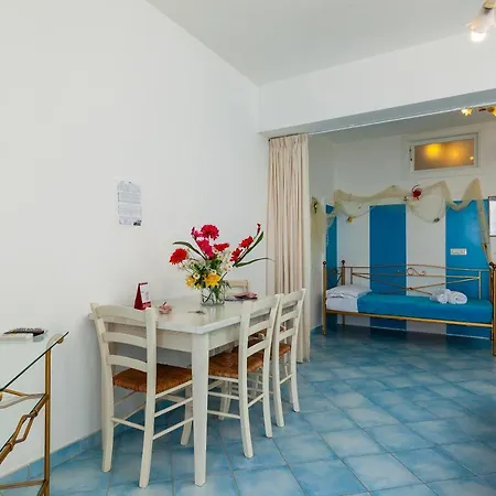 Residenza Gennaro 招待所 3*